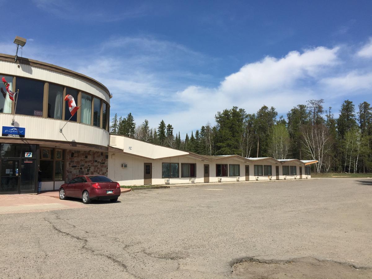 Falcon Lake Hotel Zewnętrze zdjęcie