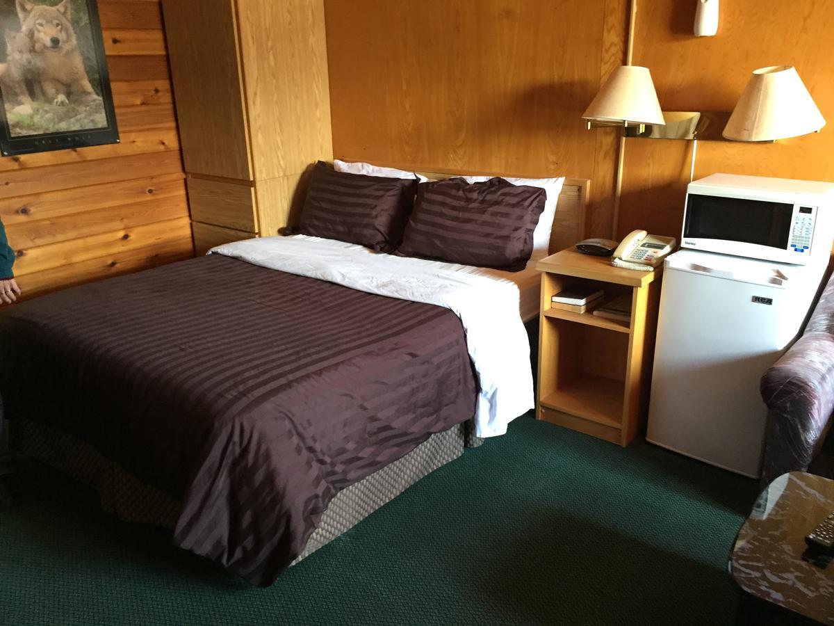 Falcon Lake Hotel Zewnętrze zdjęcie