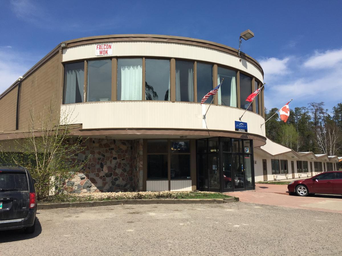 Falcon Lake Hotel Zewnętrze zdjęcie